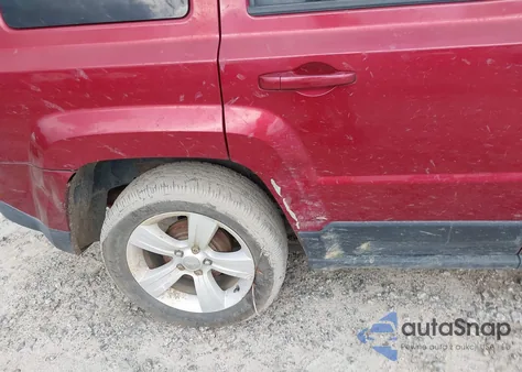 2016 Jeep Patriot Latitude из США, поврежденный, VIN 1C4NJPFA9GD734196